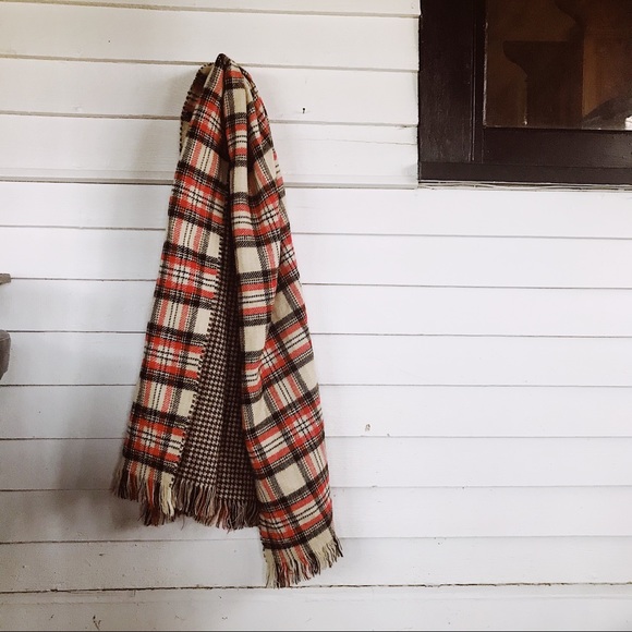 Plaid Chunky Scarf - Picture 6 of 6